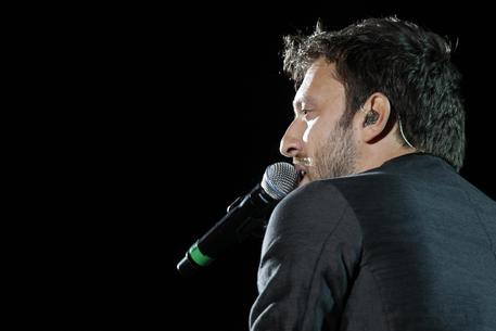 Grande Successo per Cremonini - Più di 150.000 Biglietti Venduti.