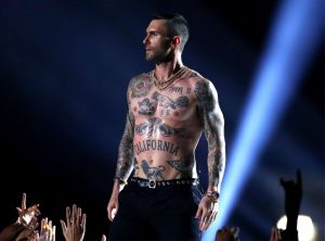 Adam Levine dei Maroon 5 al Super Bowl - Commenta le Critiche per lo Show Americano.