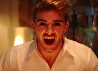 Sorpresa! I Chainsmokers sono in realtà vampiri nel loro video "you owe me"
