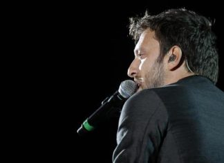 Grande Successo per Cremonini - Più di 150.000 Biglietti Venduti.