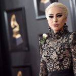 Lady Gaga Costretta ad Evacuare - I Fuochi della California Continuano Implacabili.