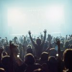 Concerto di Maduro in Venezuela - Mentre il Popolo Soffre si Scontra con Branson.